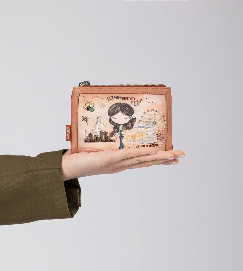 Anekke Peace & Love camel small RFID wallet En línea