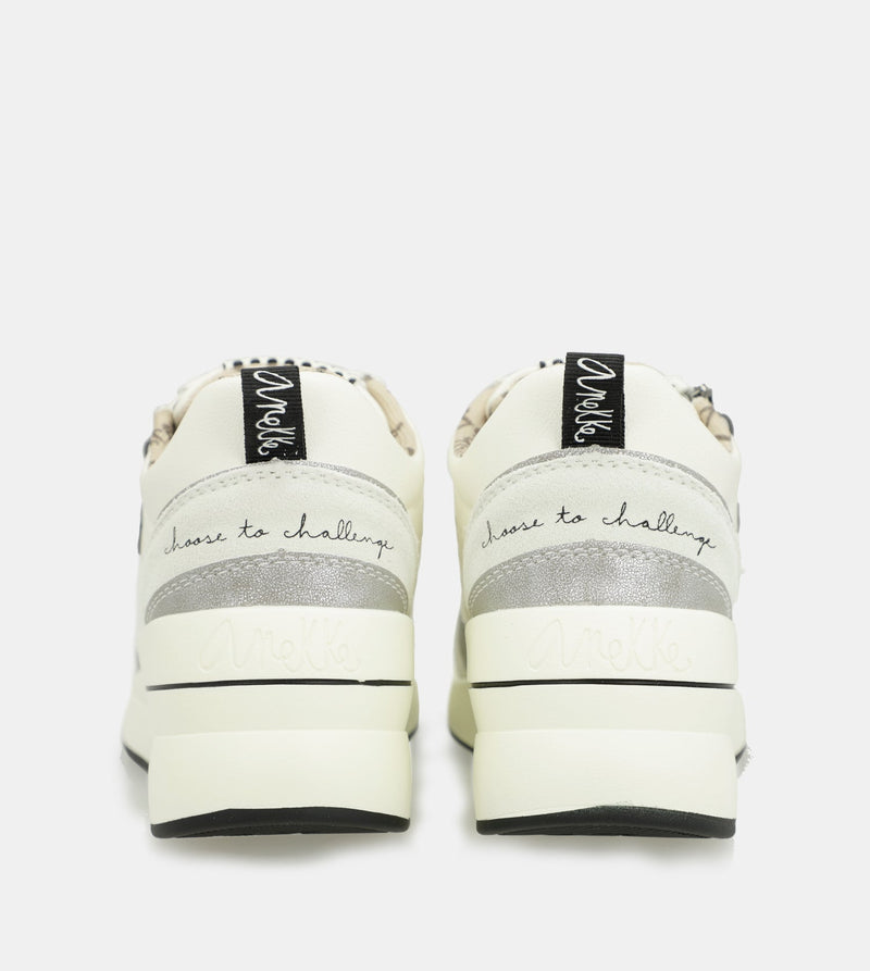 Anekke White wedge sneakers with polka dots Último día