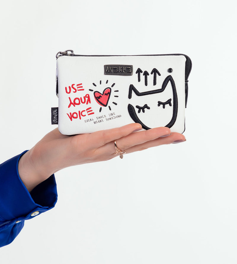 Anekke White triple compartment purse Energy Solo queda un día