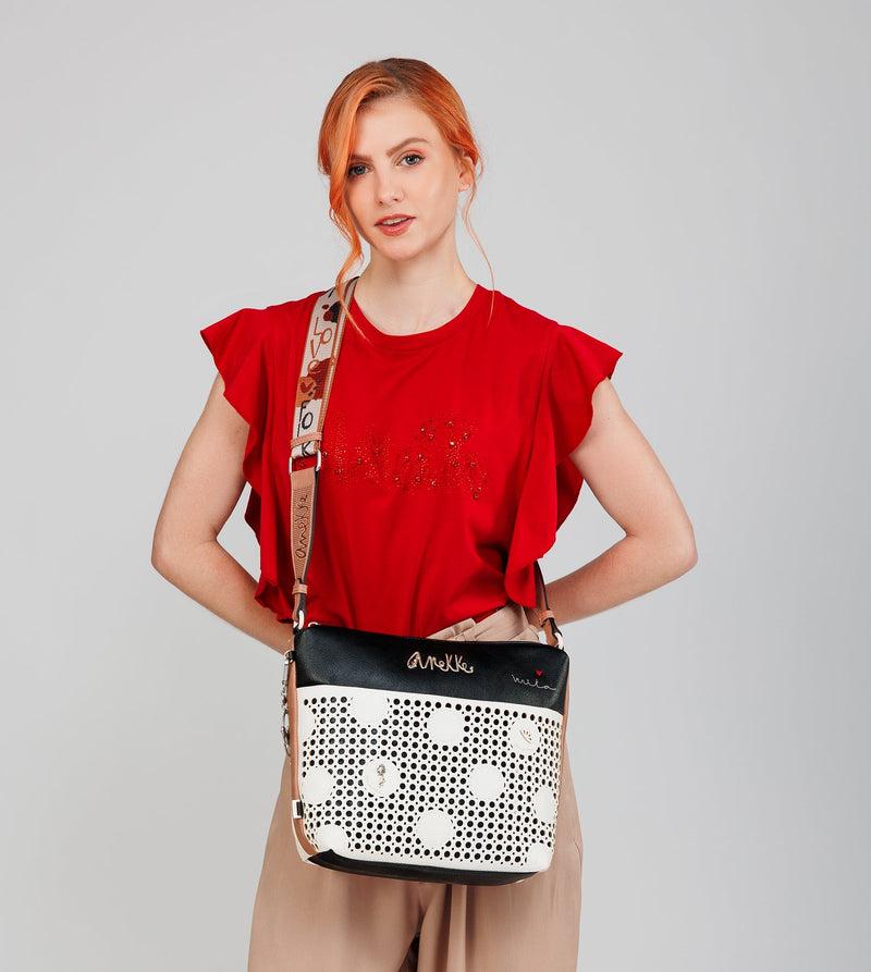Anekke Large crossbody bag with front pocket Alma Ofertas de temporada