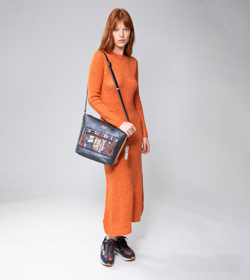 Anekke Contemporary large printed messenger bag En oferta