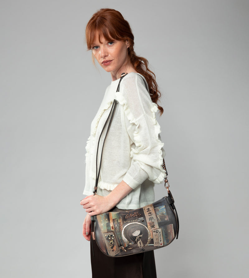 Anekke Shōen oval bag with chain Promoción trimestral