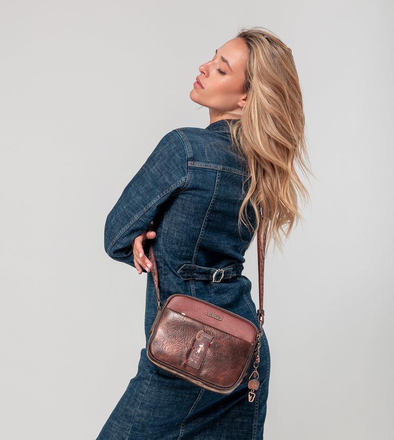 Anekke Outer crossbody bag with flap Oferta especial de fábrica