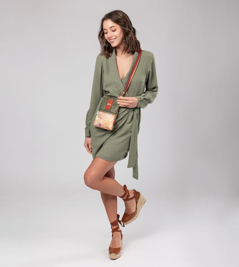 Anekke Peace & Love camel mini crossbody bag Ofertas de temporada