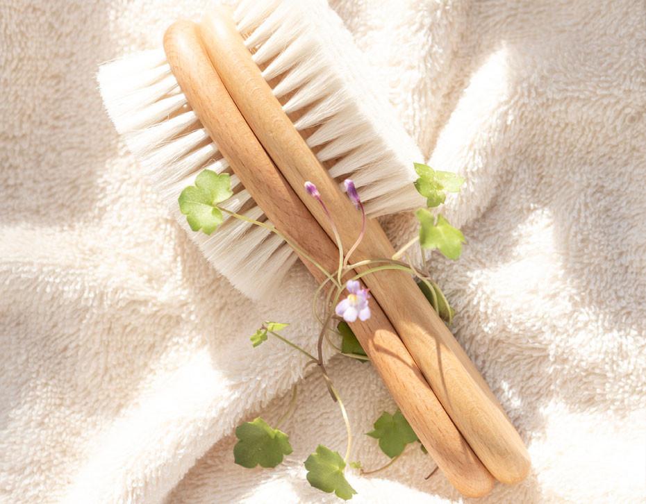 Carelia Cepillo Natural para Bebé Promoción trimestral