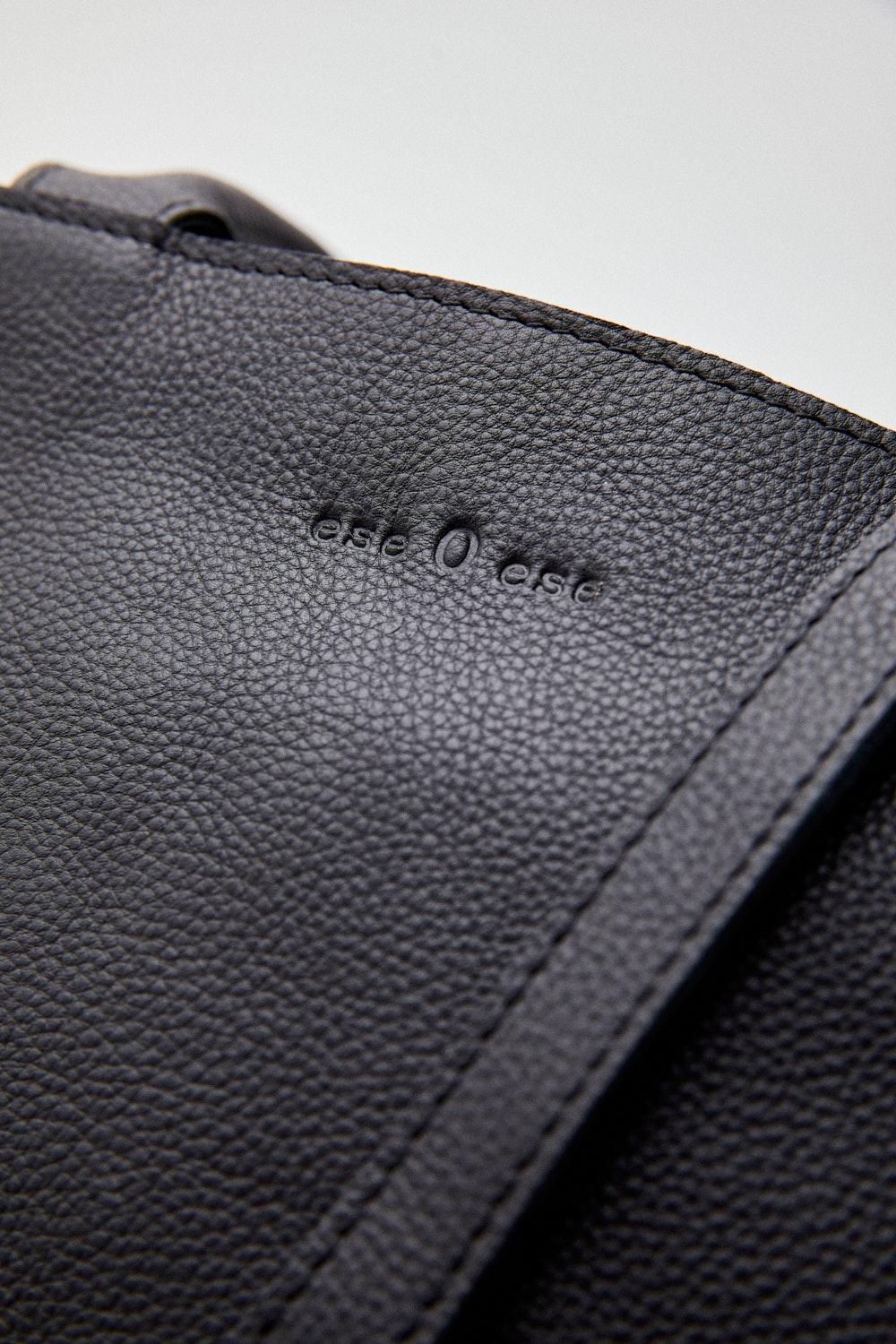 Eseoese BOLSO CAPAZO LEATHER Ofertas especiales