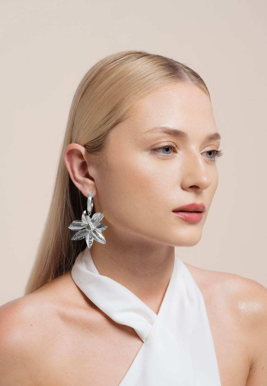 lavani Aros Lotus Flower Plata Última moda