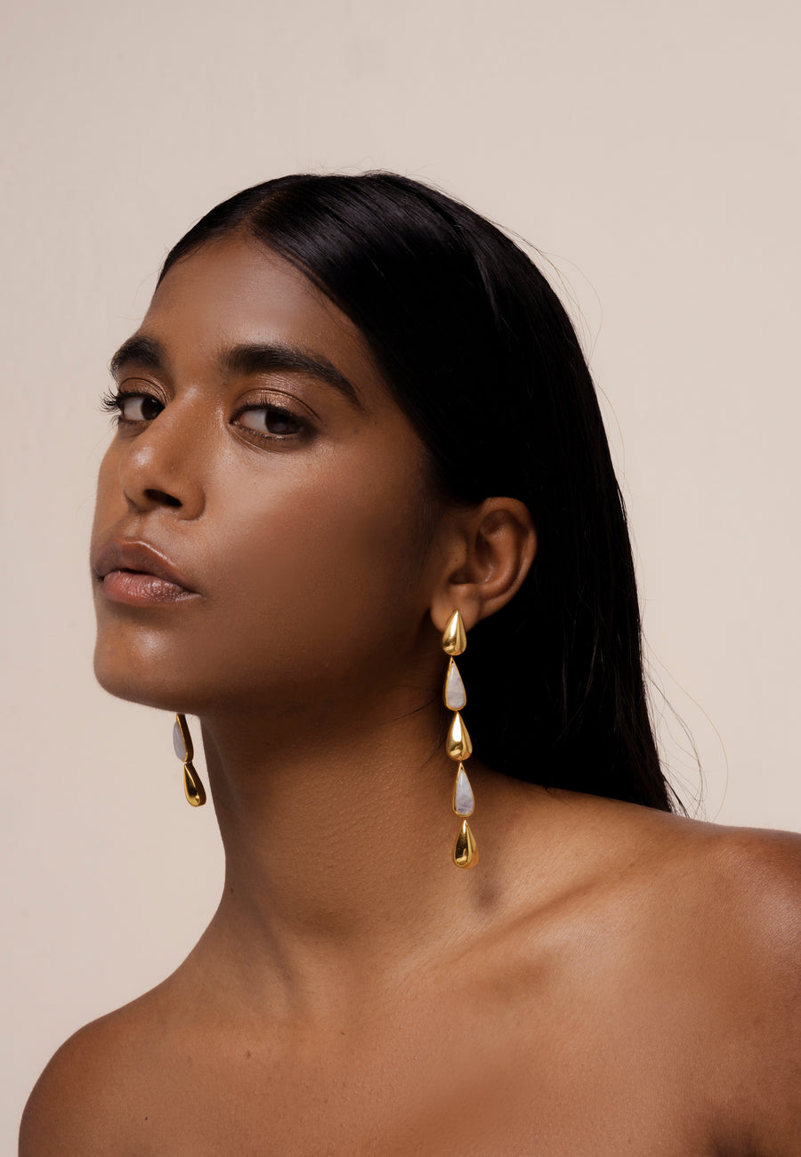 lavani Pendientes Balance Blanco 2025