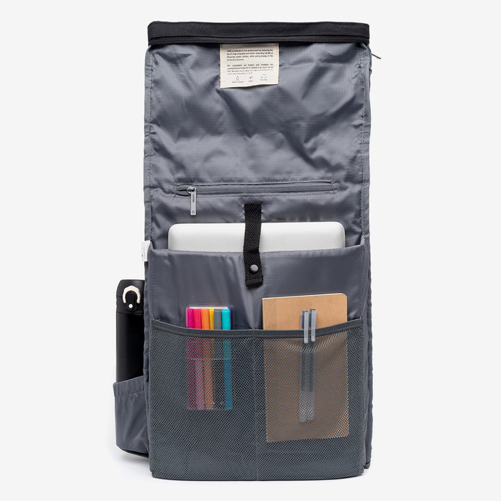 lefrik Roll Backpack Black Solo hoy