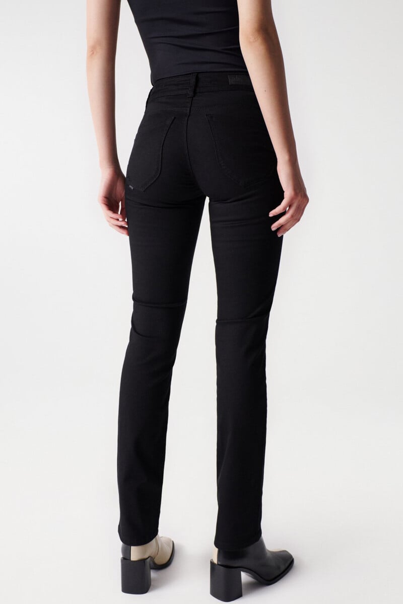 pedro del hierro Vaqueros secret push in slim true black Limitado a 3 días