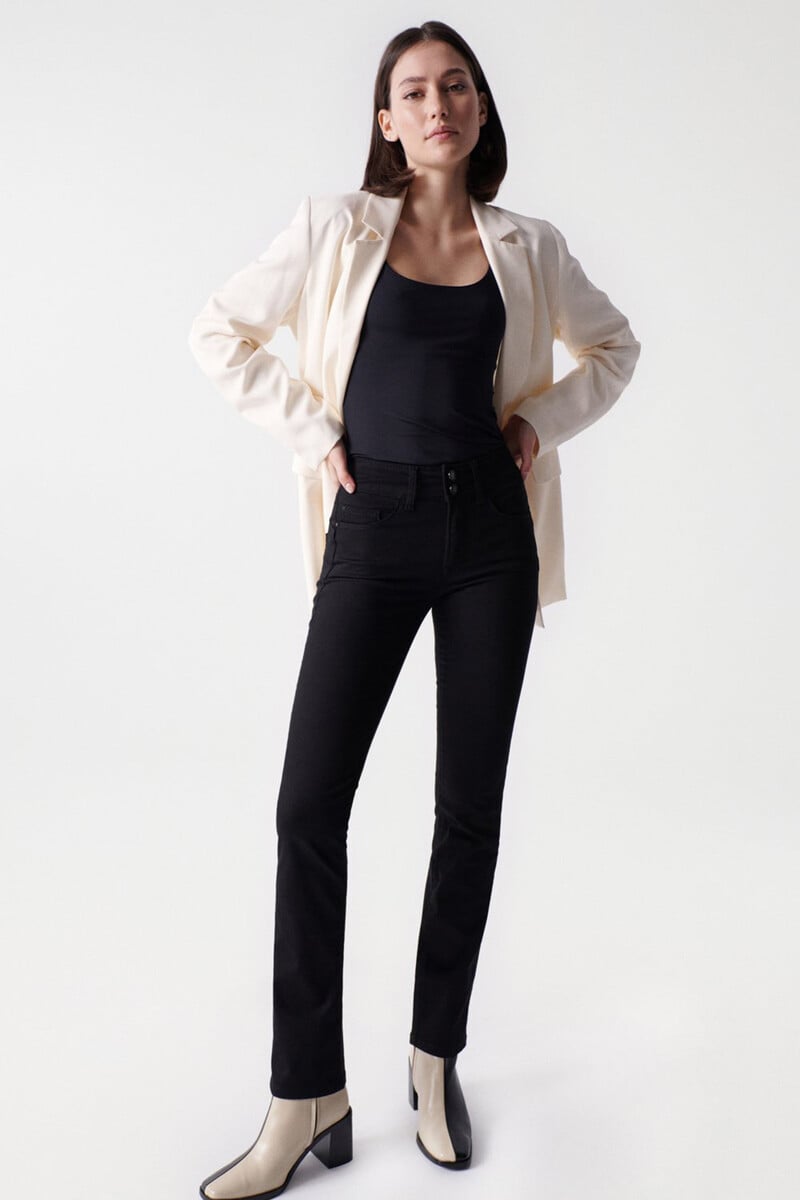 pedro del hierro Vaqueros secret push in slim true black Limitado a 3 días