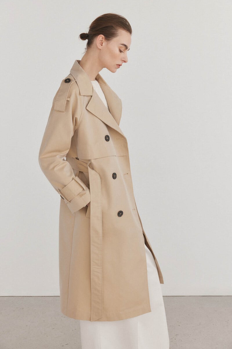 pedro del hierro Gabardina larga lisa Última moda