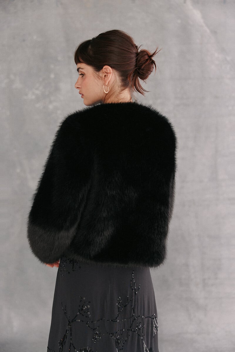 pedro del hierro Anna. Chaqueta corta de pelo sintético Promoción por tiempo limitado
