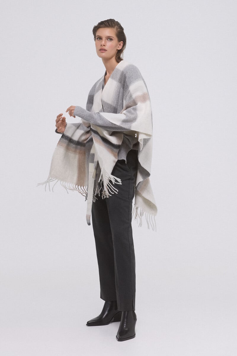 pedro del hierro Poncho de cuadros con flecos y cinturón Envío internacional gratuito