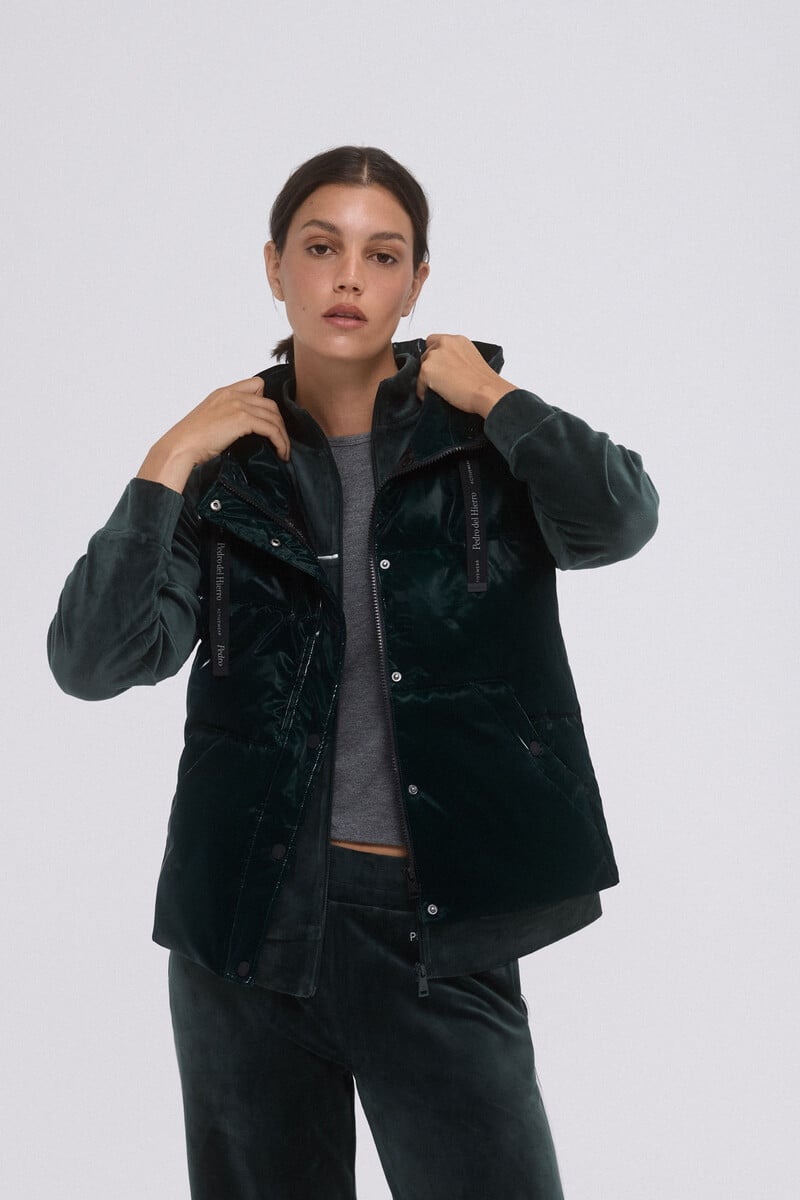 pedro del hierro Chaleco brillo capucha 2025