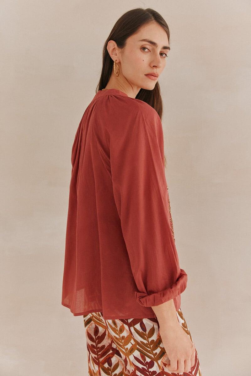 pedro del hierro Lara. Blusa bordada cuentas Últimos 2 días