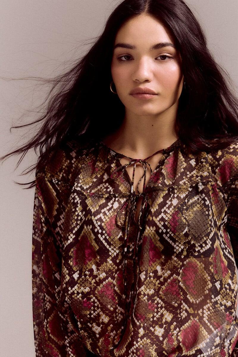 pedro del hierro Blusa canesú fruncido Última moda