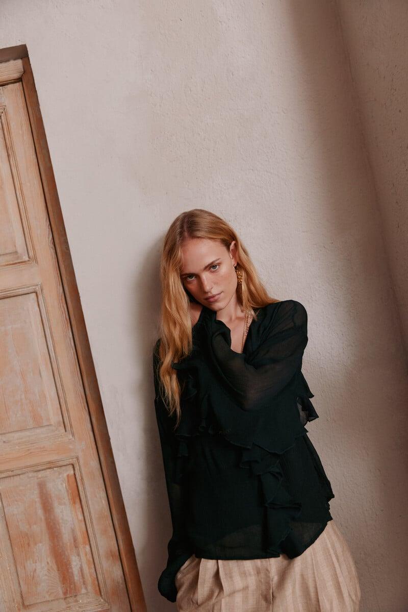pedro del hierro Carina. Blusa volantes Envío gratis