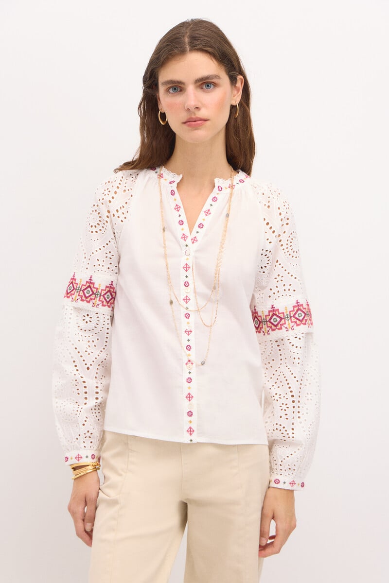 pedro del hierro Rebeca. Camisa bordada Ahorra y exporta