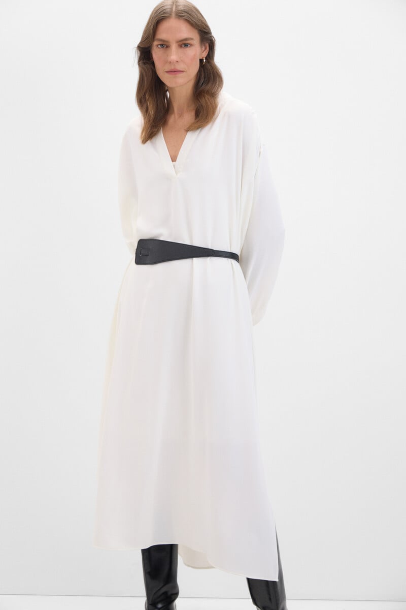 pedro del hierro Vestido negro cinturón Solo hoy