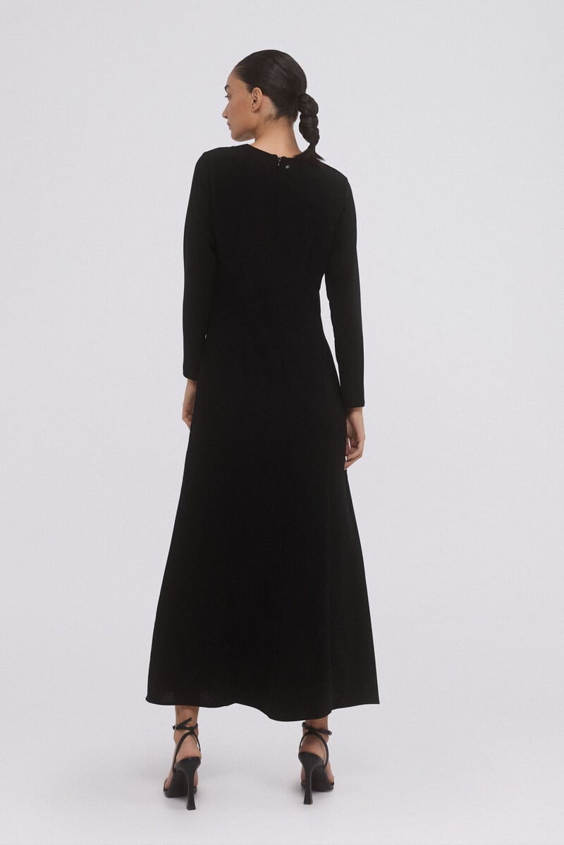 pedro del hierro Vestido negro midi Últimos 2 días