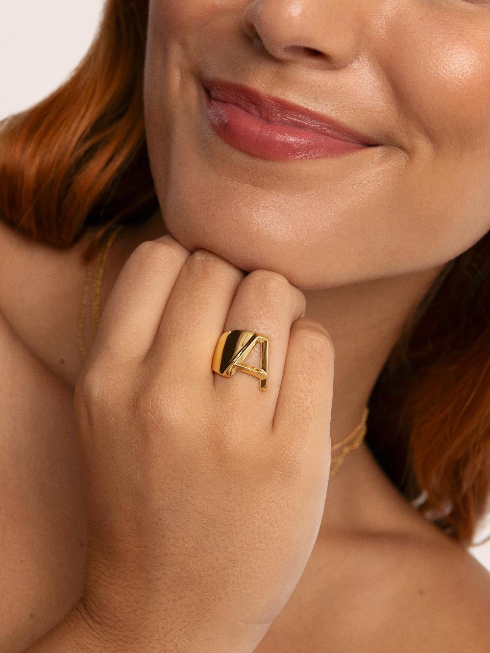 singularu Anillo Personalizado Letter Signet Baño Oro Rebajas baratas