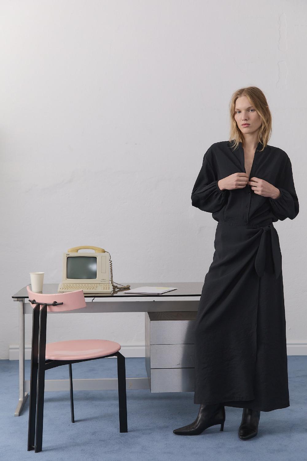 the new society ST.GERMAIN Mujer falda negra Tienda