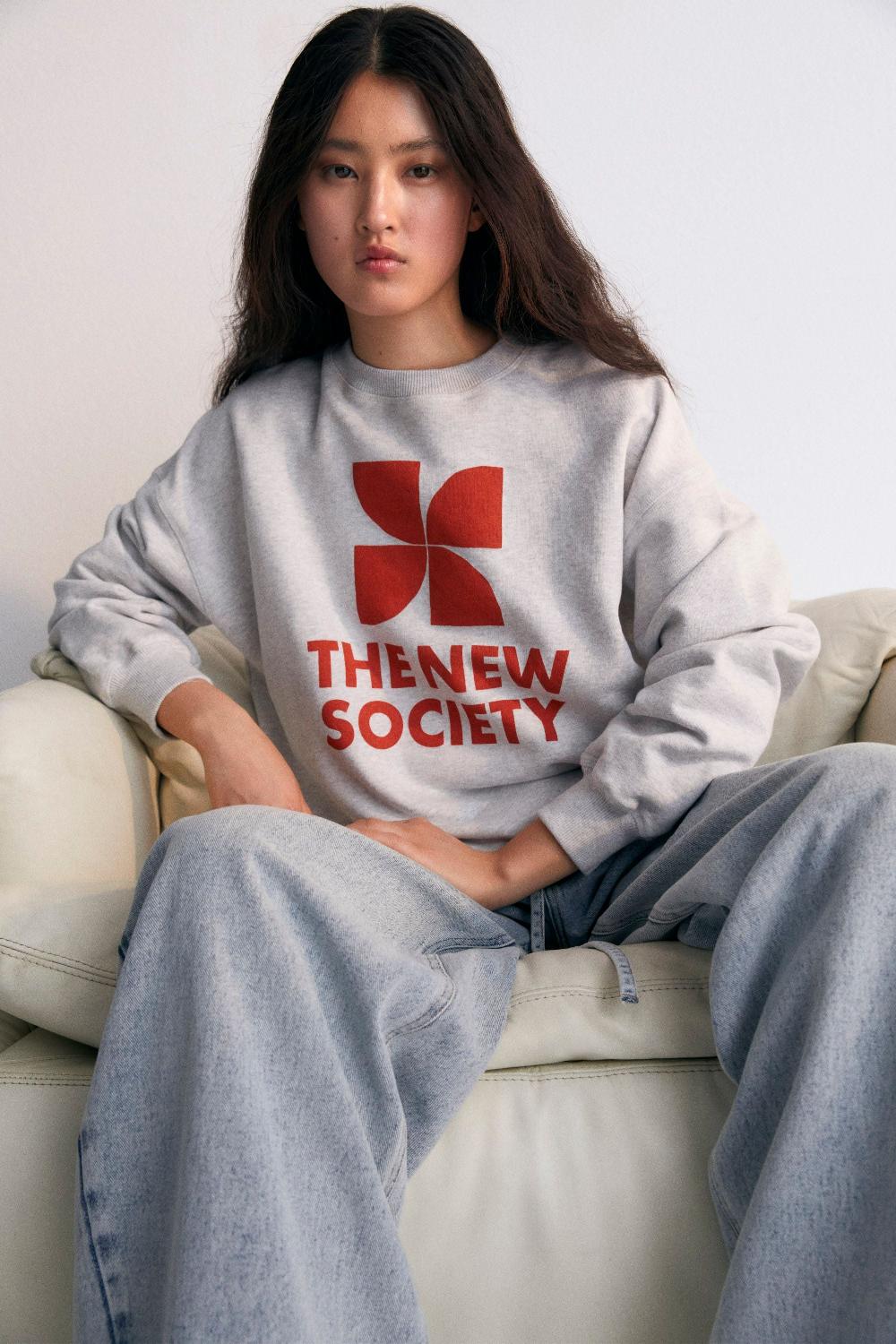 the new society Mykonos Woman Sweinshirt Chili