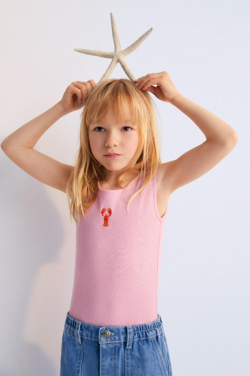 the new society Lipsi Top Hibiscus Ofertas