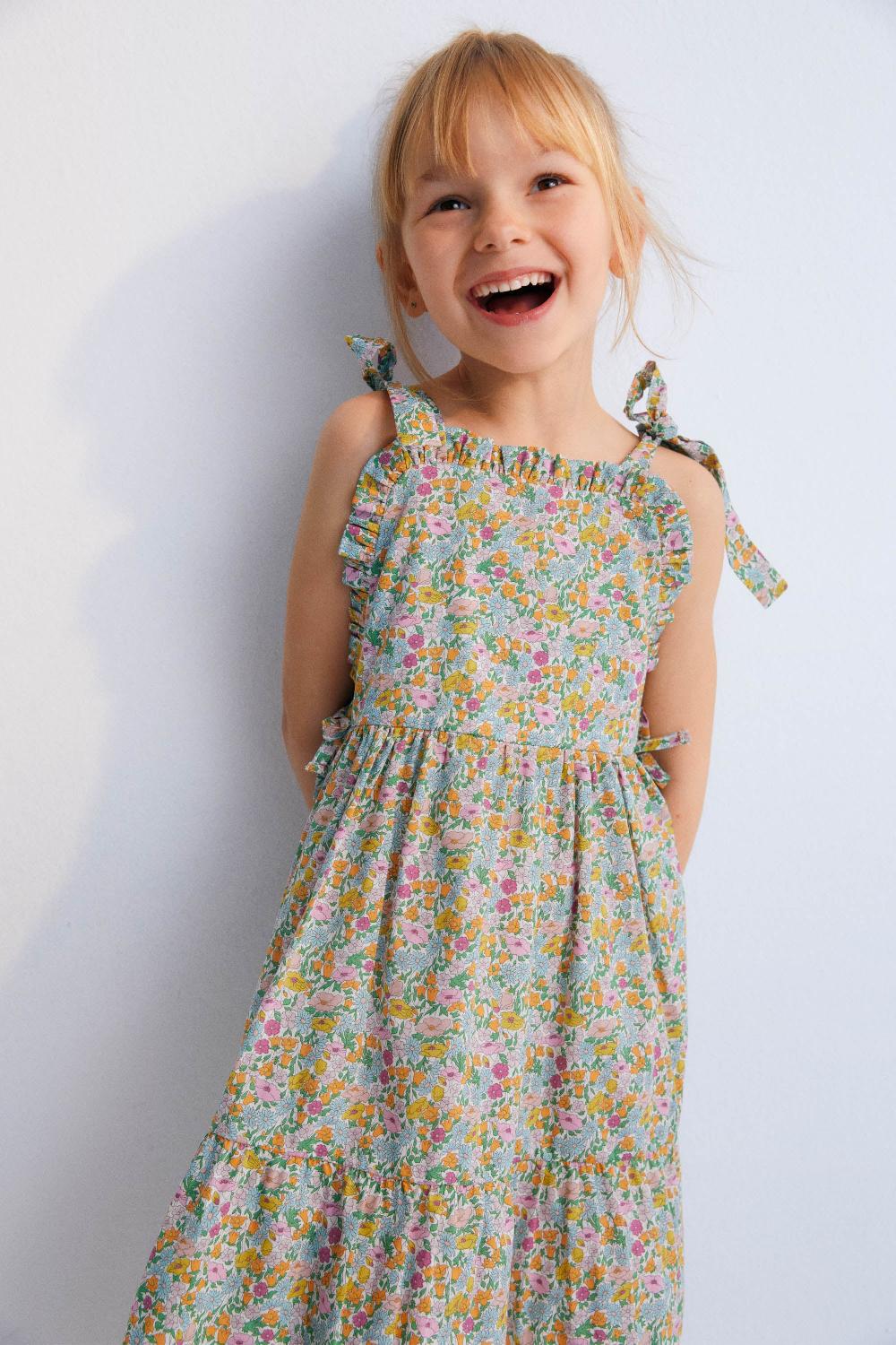 the new society Vestido Andreas Ahorra y exporta