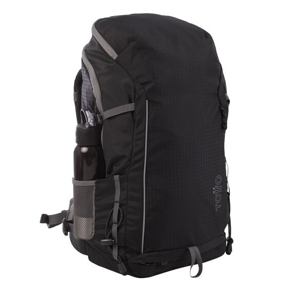 totto Mochila Summit 20 - Negro En oferta