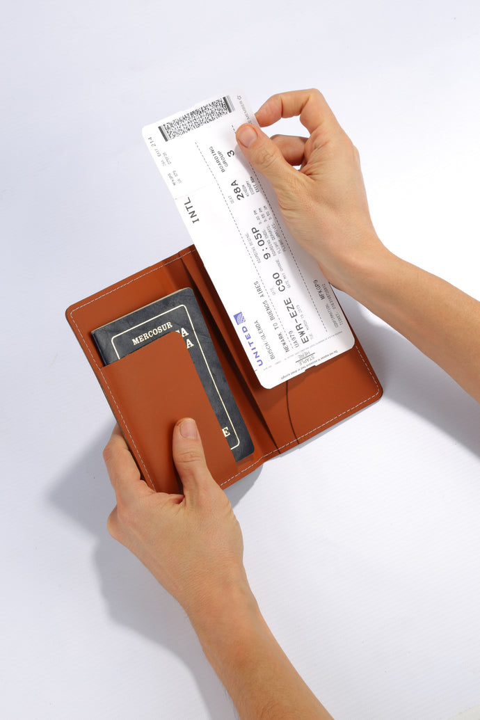 vacavaliente | Portapasaporte Urban Plus Matone Envío gratis
