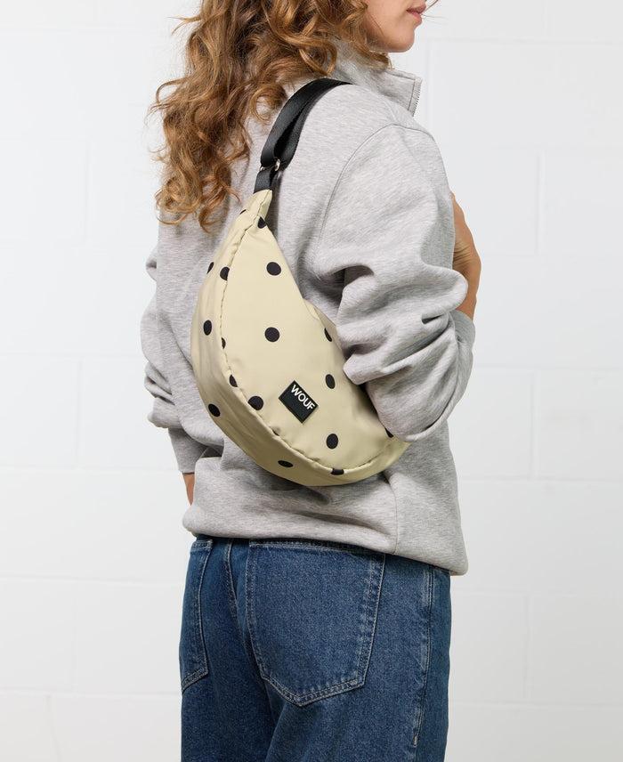 wouf Deauville Half Moon Crossbody Bag Tienda
