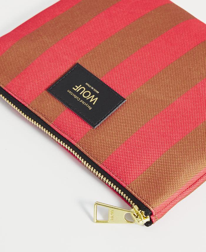 wouf Pat Pouch Ahorra y exporta