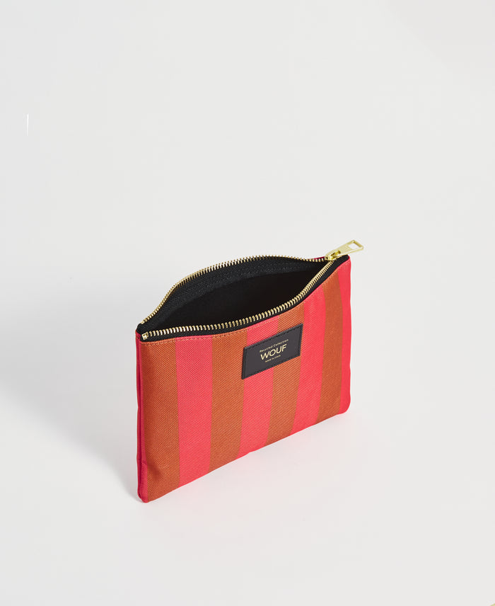 wouf Pat Pouch Ahorra y exporta