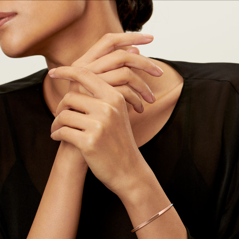 Tiffany & Co. Tiffany Lock Brazalete estrecho de oro rosa y blanco Precio ultrabajo