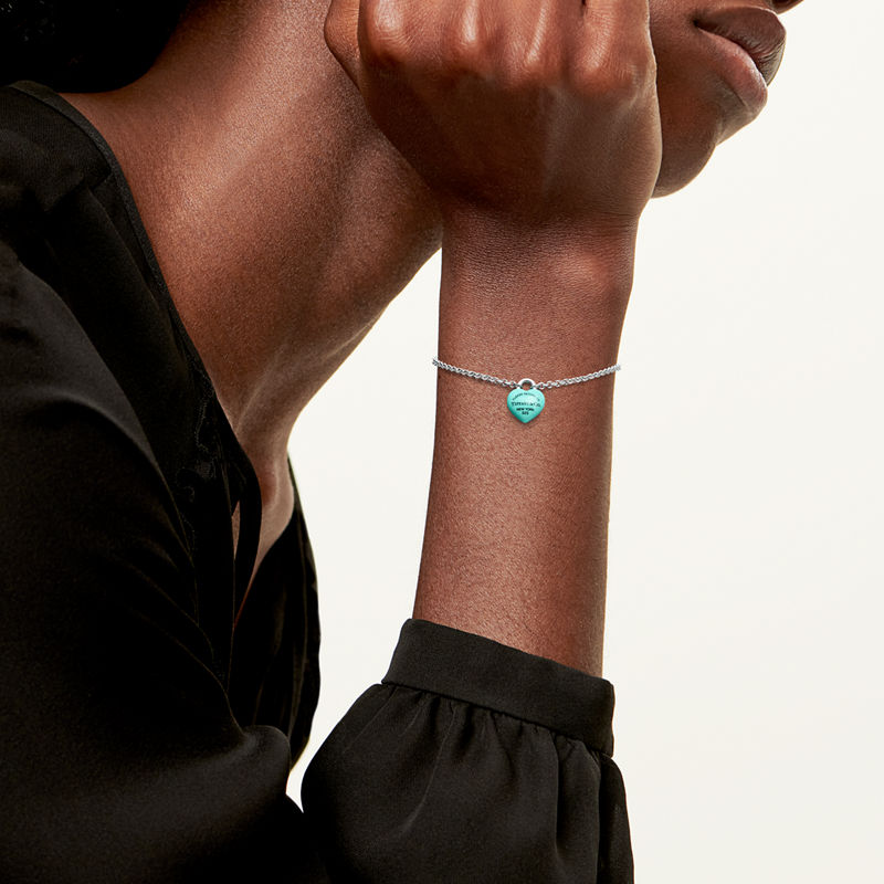Tiffany & Co. Return to Tiffany™ Pulsera Full Heart de plata de ley con Tiffany Blue® Devoluciones gratuitas