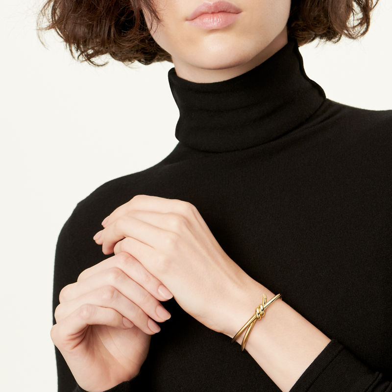 Tiffany & Co. Tiffany Knot Brazalete articulado de dos vueltas en oro amarillo Outlet
