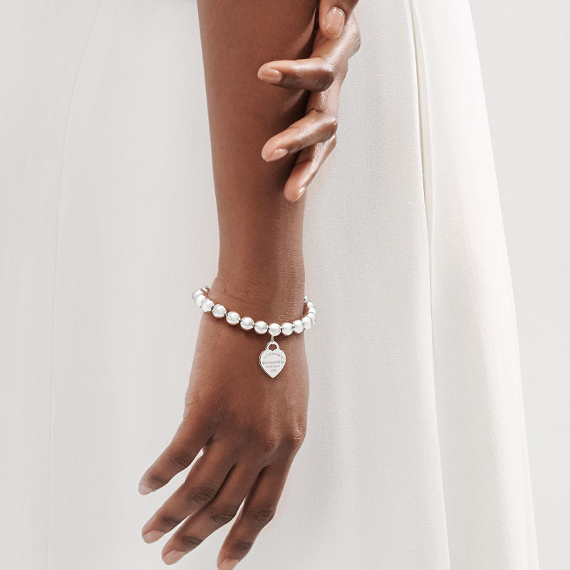 Tiffany & Co. Return to Tiffany™ Pulsera con insignia de corazón en plata 8 mm Los más vendidos