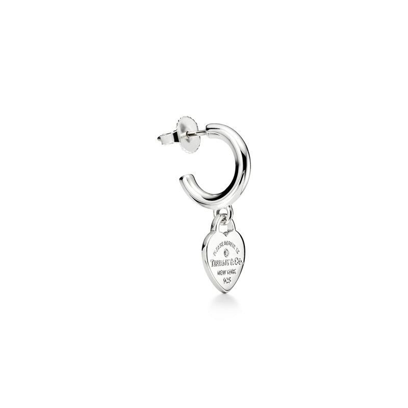 Tiffany & Co. Return to Tiffany™ Pendientes de aro en plata de ley con diamantes mini Últimos 3 días