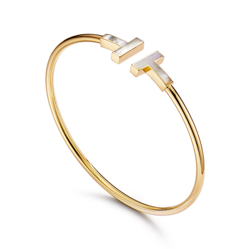 Tiffany & Co. Tiffany T Pulsera Wire de oro amarillo con nácar Descuentos del mes