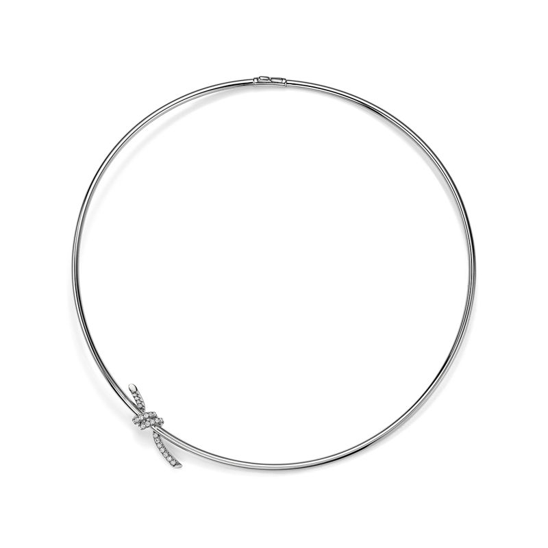 Tiffany & Co. Tiffany Knot Collar en oro blanco con diamantes Ofertas de temporada
