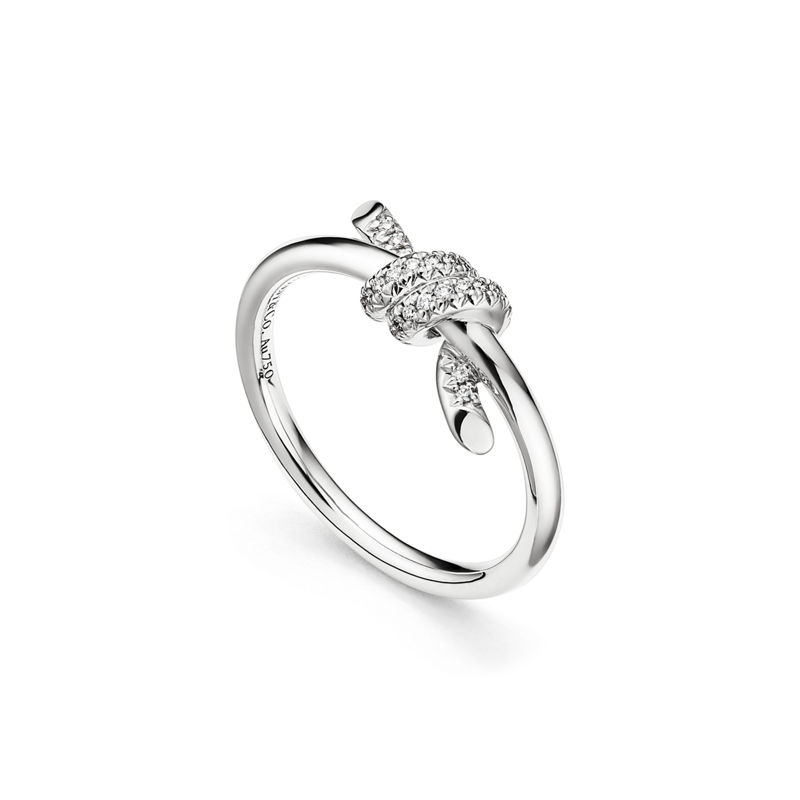 Tiffany & Co. Tiffany Knot Anillo en oro blanco con diamantes Ofertas especiales