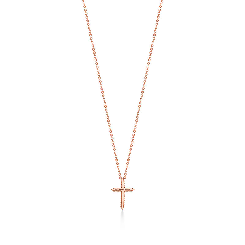 Tiffany & Co. Colgante de cruz Tienda