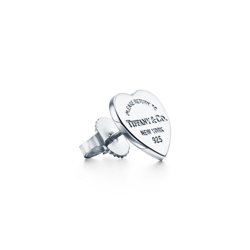 Tiffany & Co. Return to Tiffany™ Pendientes de botón de insignia de corazón en plata tamaño mini En oferta