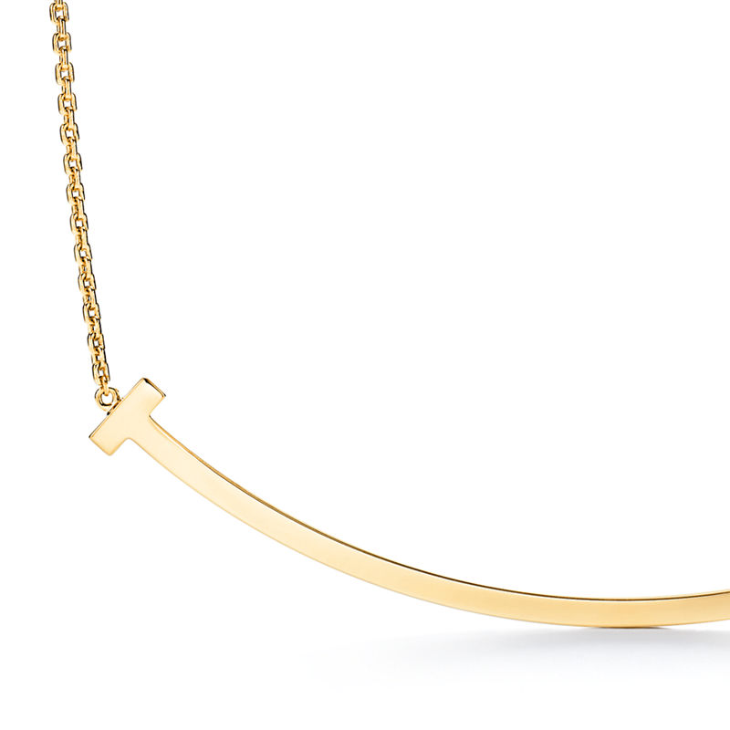 Tiffany & Co. Tiffany T Colgante Smile extragrande de oro de 18 quilates de oro amarillo Última moda