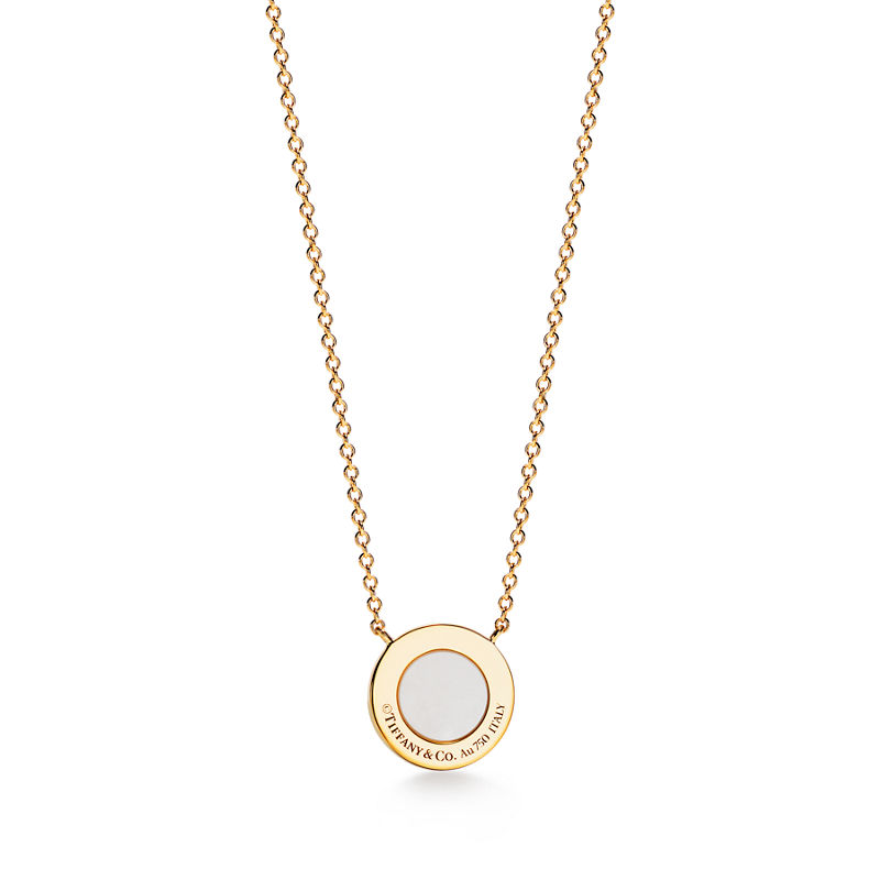 Tiffany & Co. Tiffany T Colgante circular de diamantes y nácar de oro amarillo Rebajas top