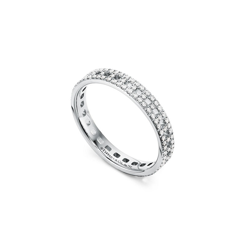 Tiffany & Co. Tiffany T Anillo estrecho True de oro blanco con diamantes en pavé Rebajas de fin de temporada