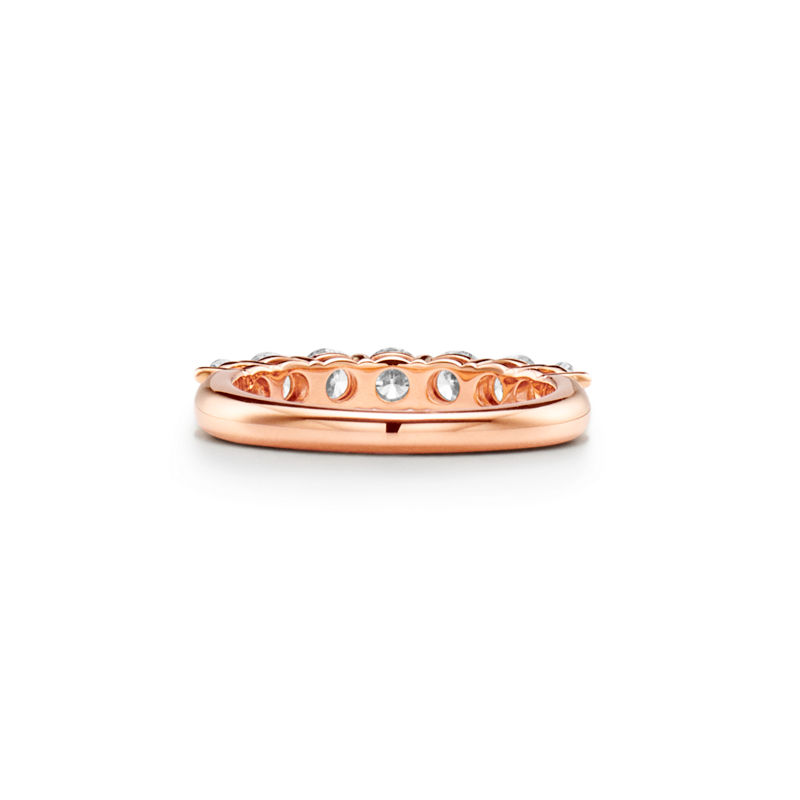 Tiffany & Co. Tiffany Forever Alianza en oro rosa con medio círculo de diamantes 3 5 mm Devoluciones gratuitas