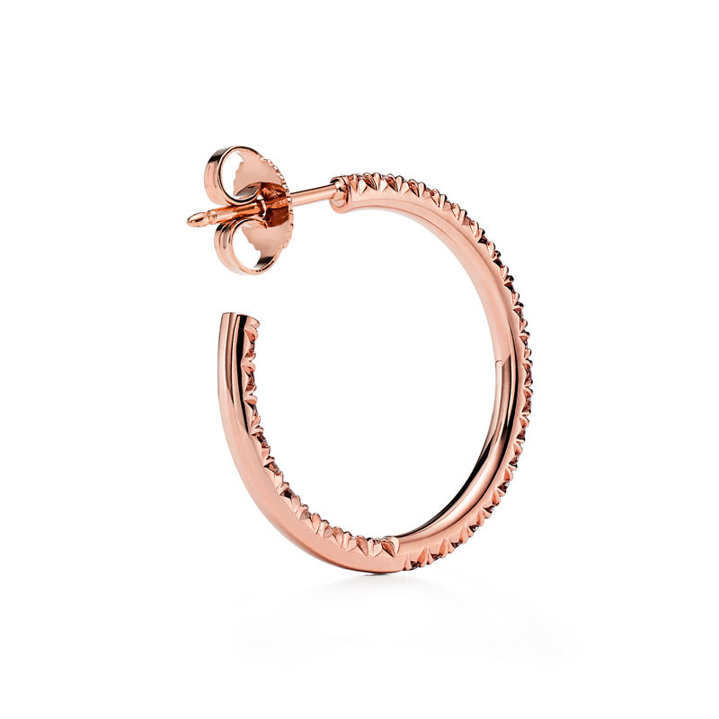 Tiffany & Co. Tiffany Metro pendientes de aro en oro rosa con diamantes tamaño mediano Los más vendidos